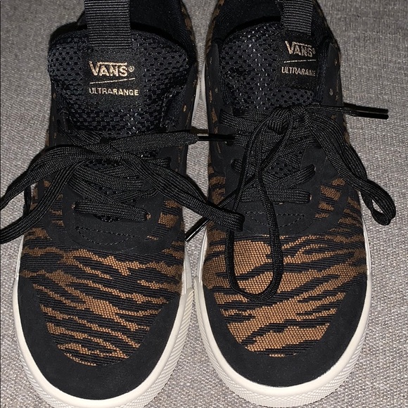 vans ultrarange animal print